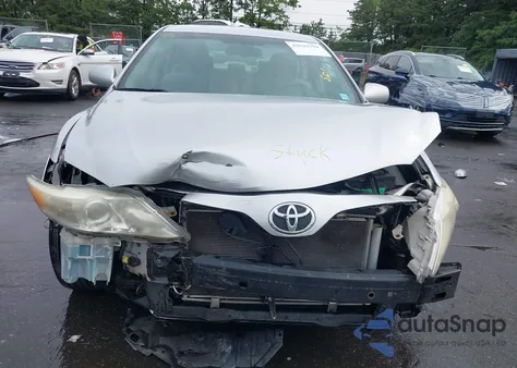 2011 Toyota Camry Le z USA, uszkodzony, nr VIN 4T1BF3EK2BU186182